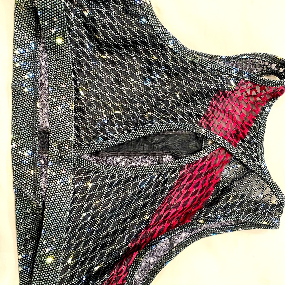 WITH Peloton high neck sports bra size large
